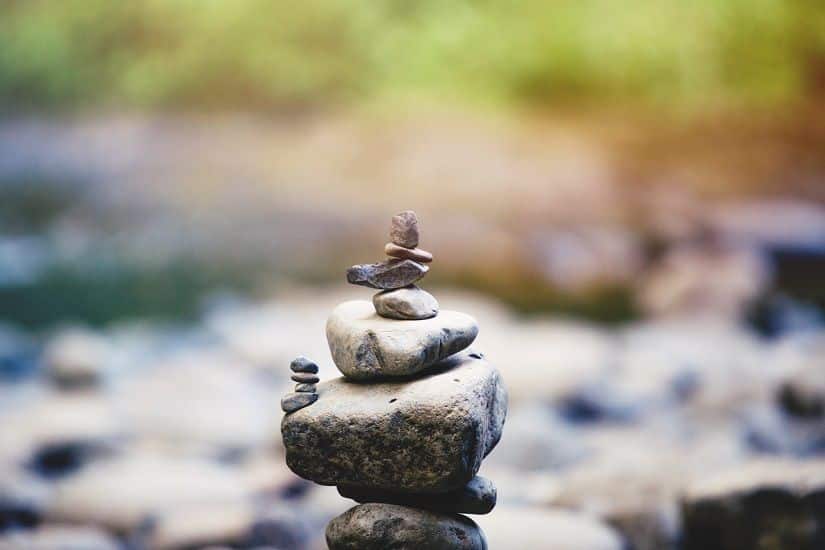 A stack of stones as a symbol for the technology stack of an application